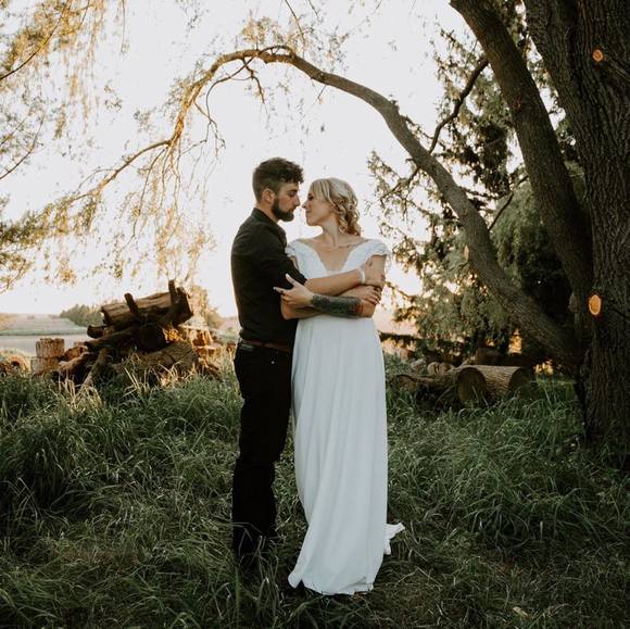 Meet your Posher, Adrienne - Picture 1 of 1